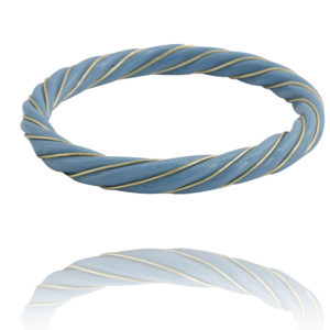 bracelet jonc femme tendance en résine torsadé couleur bleu ciel bijoux made in france LA2L
