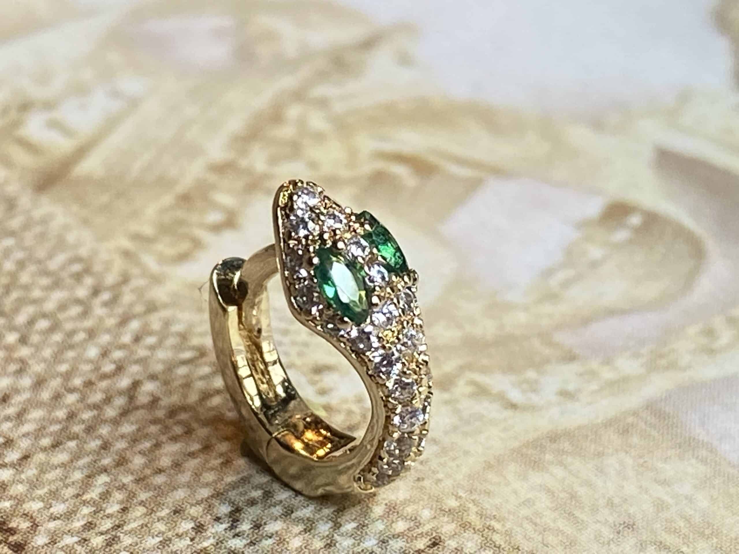 Boucle d'oreille Sapa serpent verte