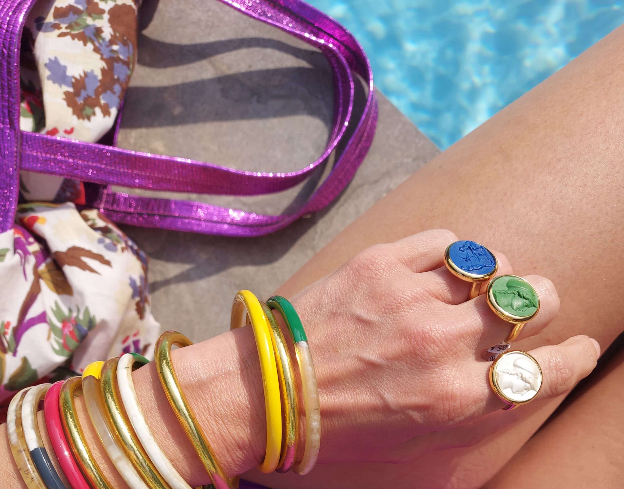 Bagues Cupid Seller bleue et Minerva blanche et verte