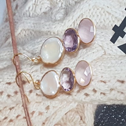 Boucles d'oreilles Valli nacre blanche, améthyste et quartz rose