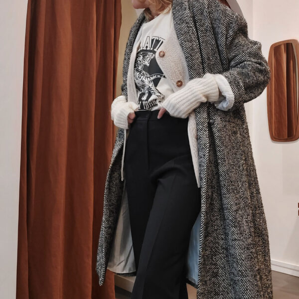 manteau long tendance mode par Bella Jones chez Dolita-bijoux