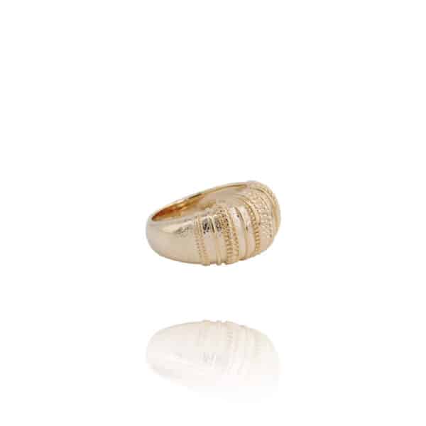 Bague Esmera en plaqué or coup de coeur chez Dolita-bijoux