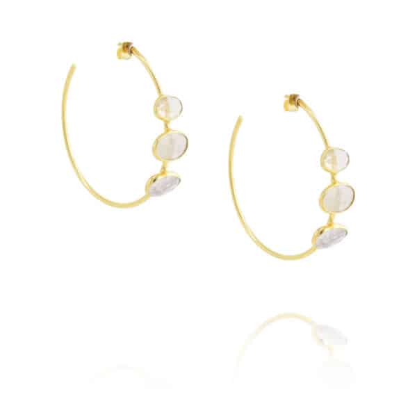 boucles d'oreilles créoles dorées Rima rutile dorée avec des pierres naturelles de la marque de bijoux française Diaperis chez Dolita