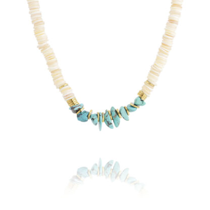 Collier en perles plates naturelles et plaqué or par Davi chez Dolita-bijoux