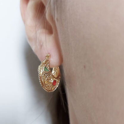 Boucles d'oreilles créoles dorées Kaela par Taly chez Dolita-bijoux