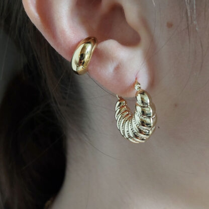 Boucles d'oreilles créoles dorées Kalena par Taly chez Dolita-bijoux