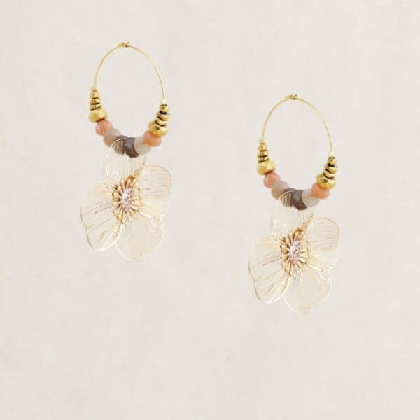 Boucles d'Oreilles Fleur dorée longue de Jorgina en fil doré, fabriquées artisanalement en France, chez Dolita-bijoux.