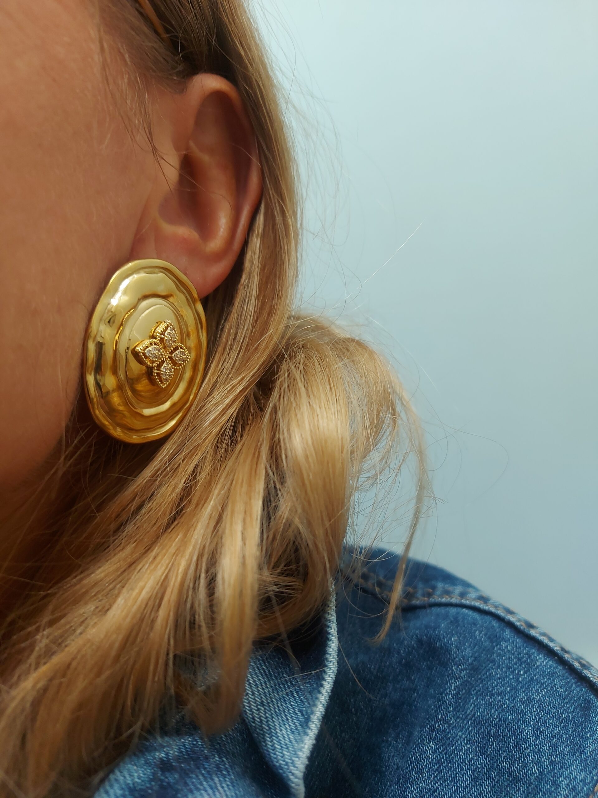 Boucles d’oreilles Jorgina – Ovales dorées & zircons - Image 2