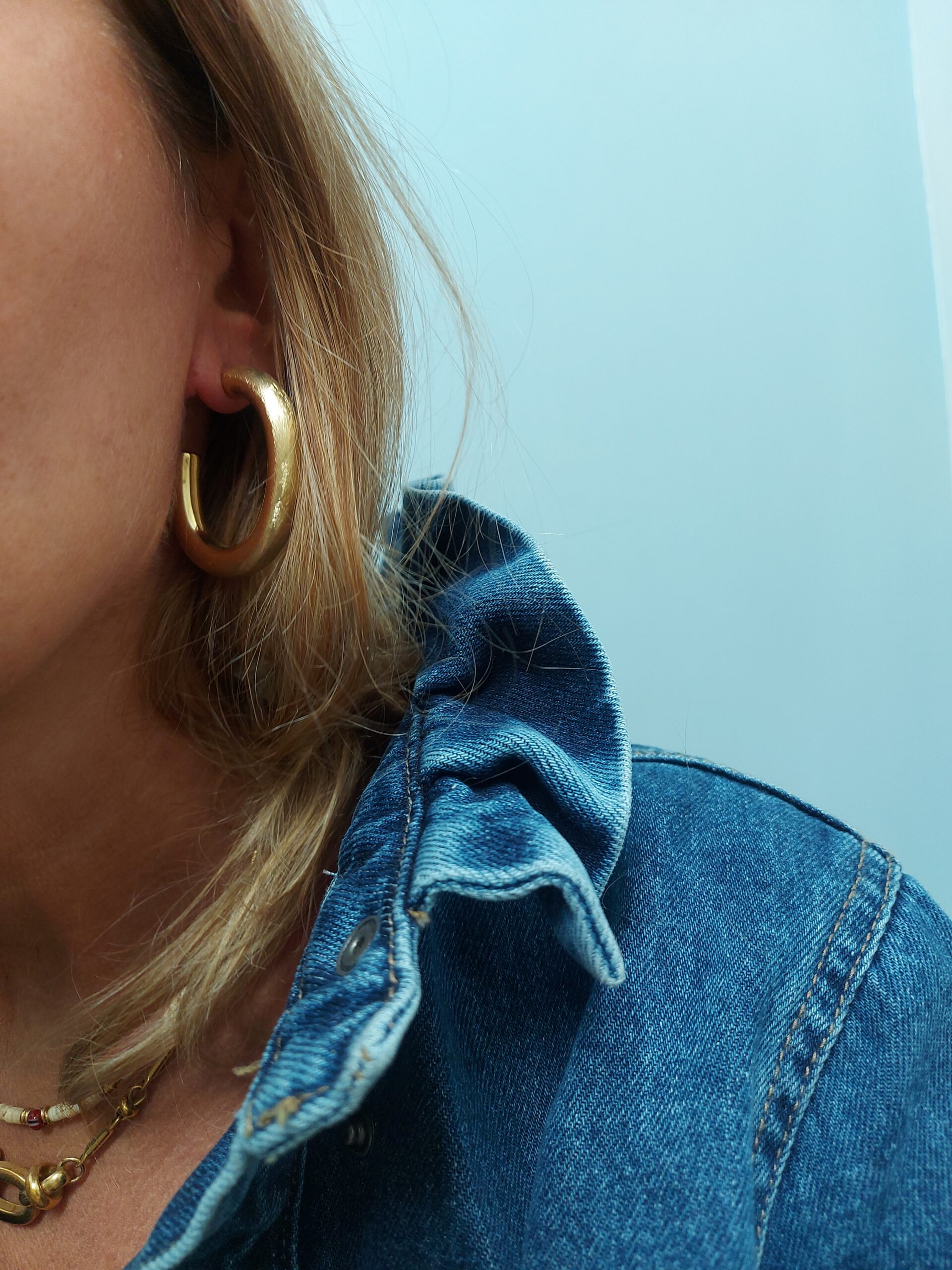 Boucles d’oreilles créoles Petit Modèle – Jorgina - Image 2